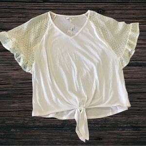 Women’s blouse size medium